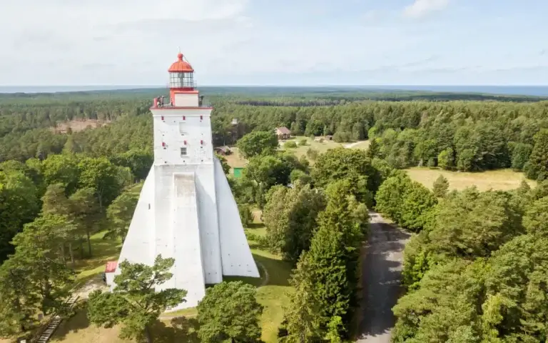 Kõpu tuletorn on läänemere vanim töötav tuletorn.
